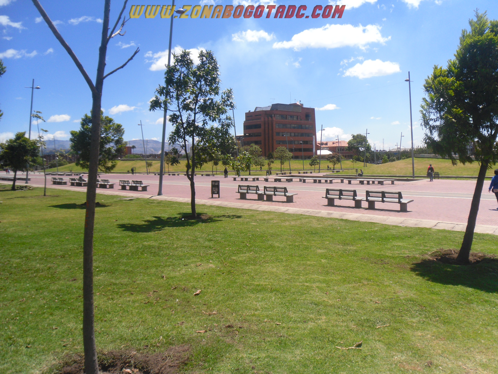 Foto 3 del Parque Tercer Milenio - Bogotá