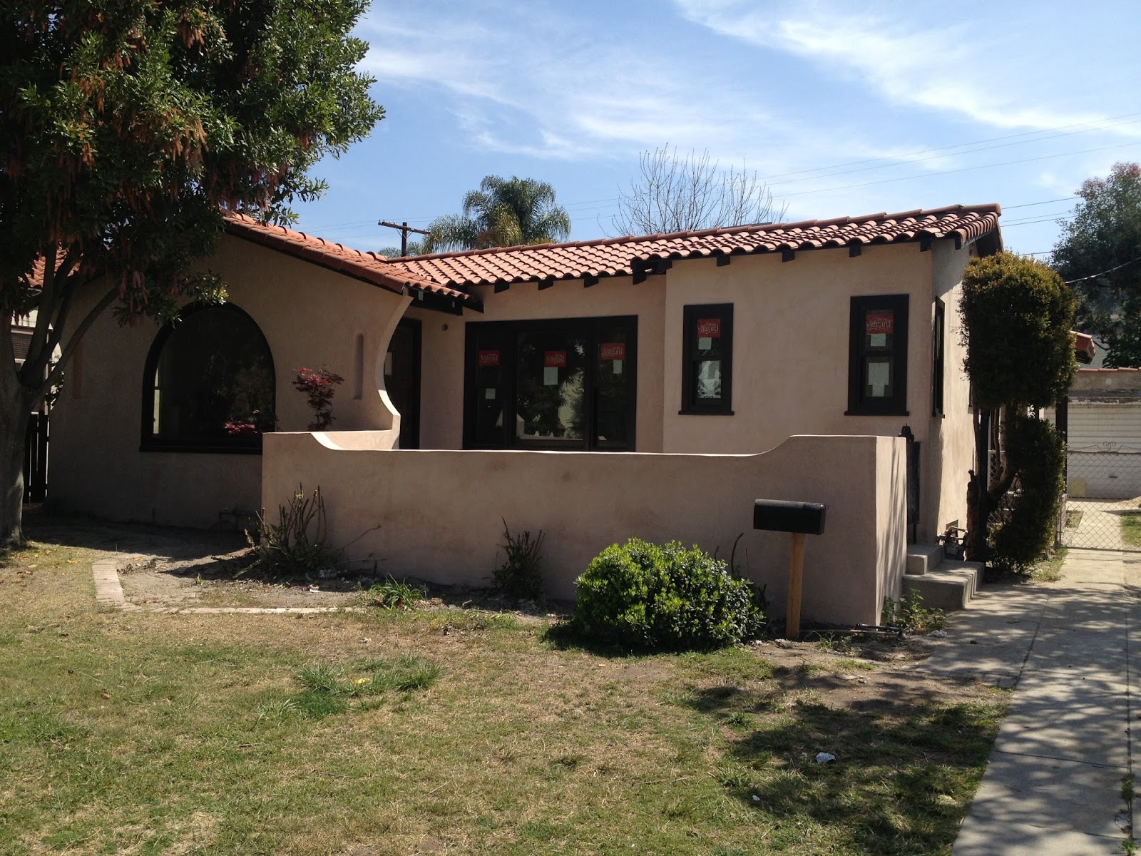 Replacement Windows and Doors In Los Angeles Speak to Experts About the Milgard Ultra Woodclad