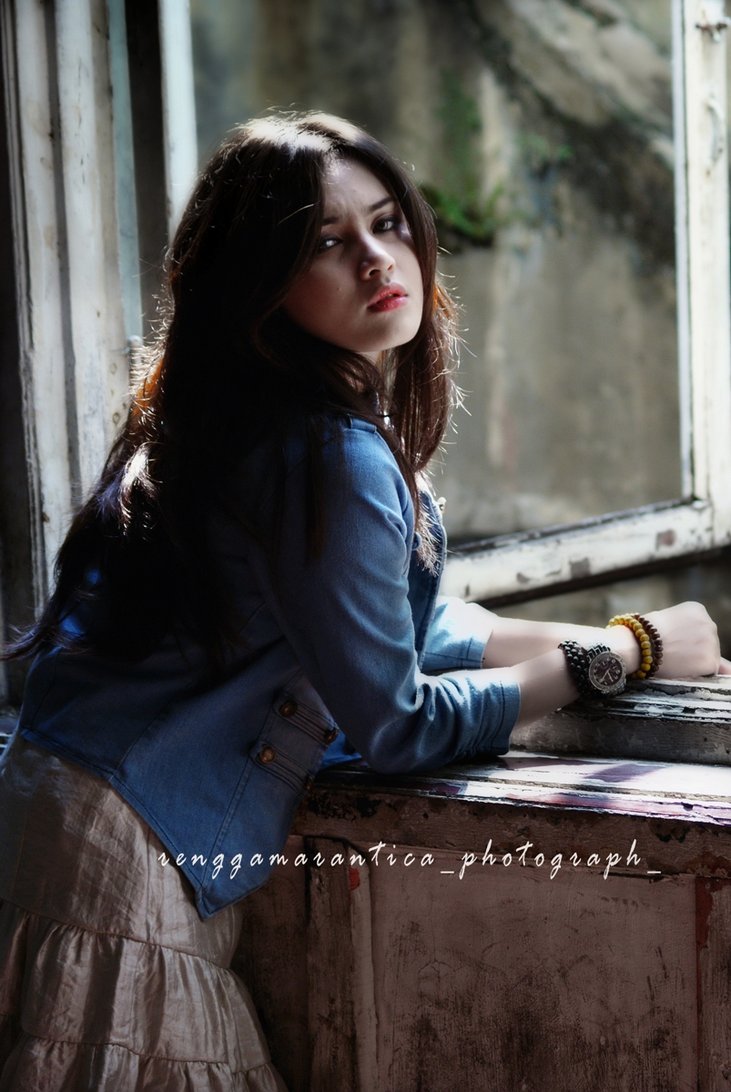 Foto Foto Cantik Dan Seksi Kiki Azhari | Jendela Semesta