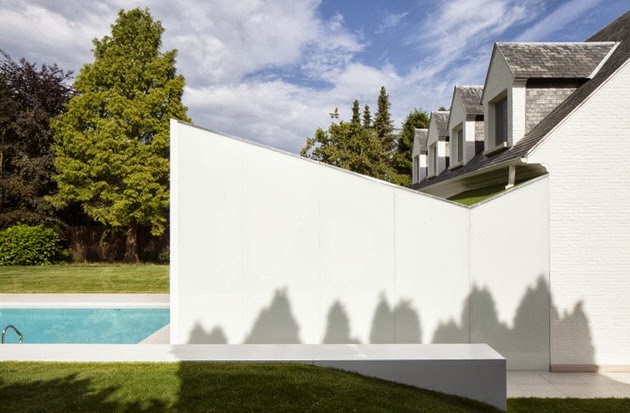 Rumah Modern Kecil dengan Kolam Renang | Desain Rumah Modern Minimalis