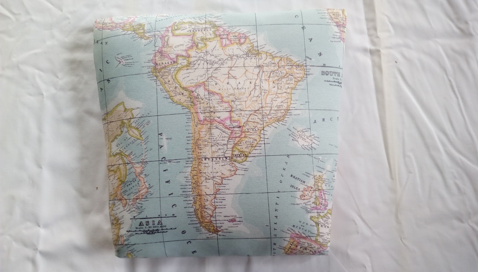 Made with my two hands Chair upcycle with Chalk Paint and oilcloth.