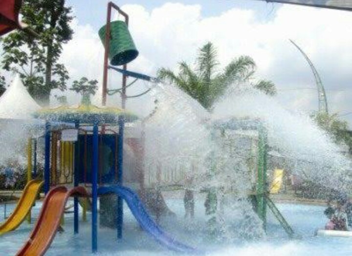 Lokasi & Harga Tiket Masuk The Fountain Waterpark & Resto Ungaran
