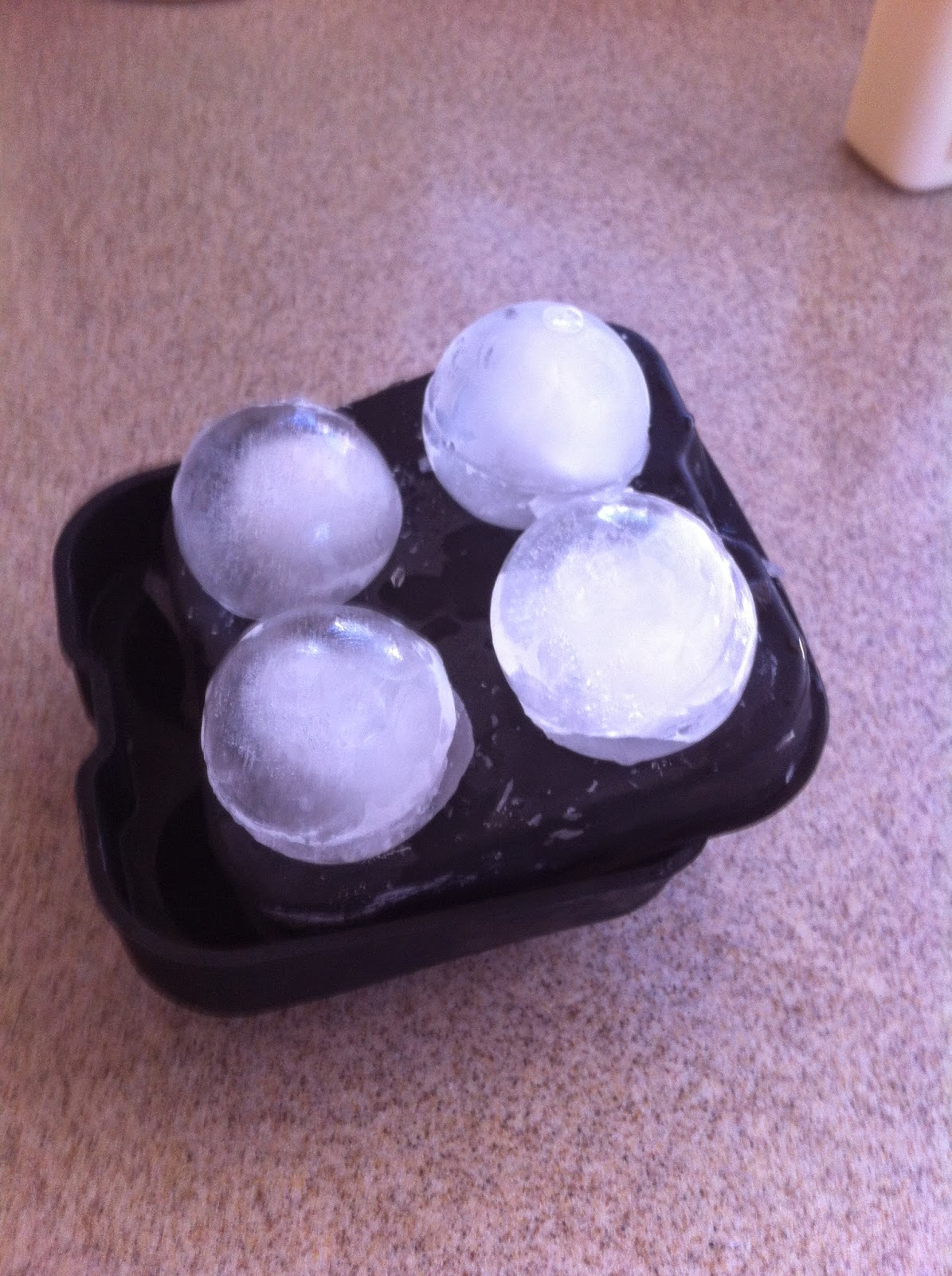 DarkAayala's Blog Ice Ball Mold by Modern Elixir Review + Giveaway 