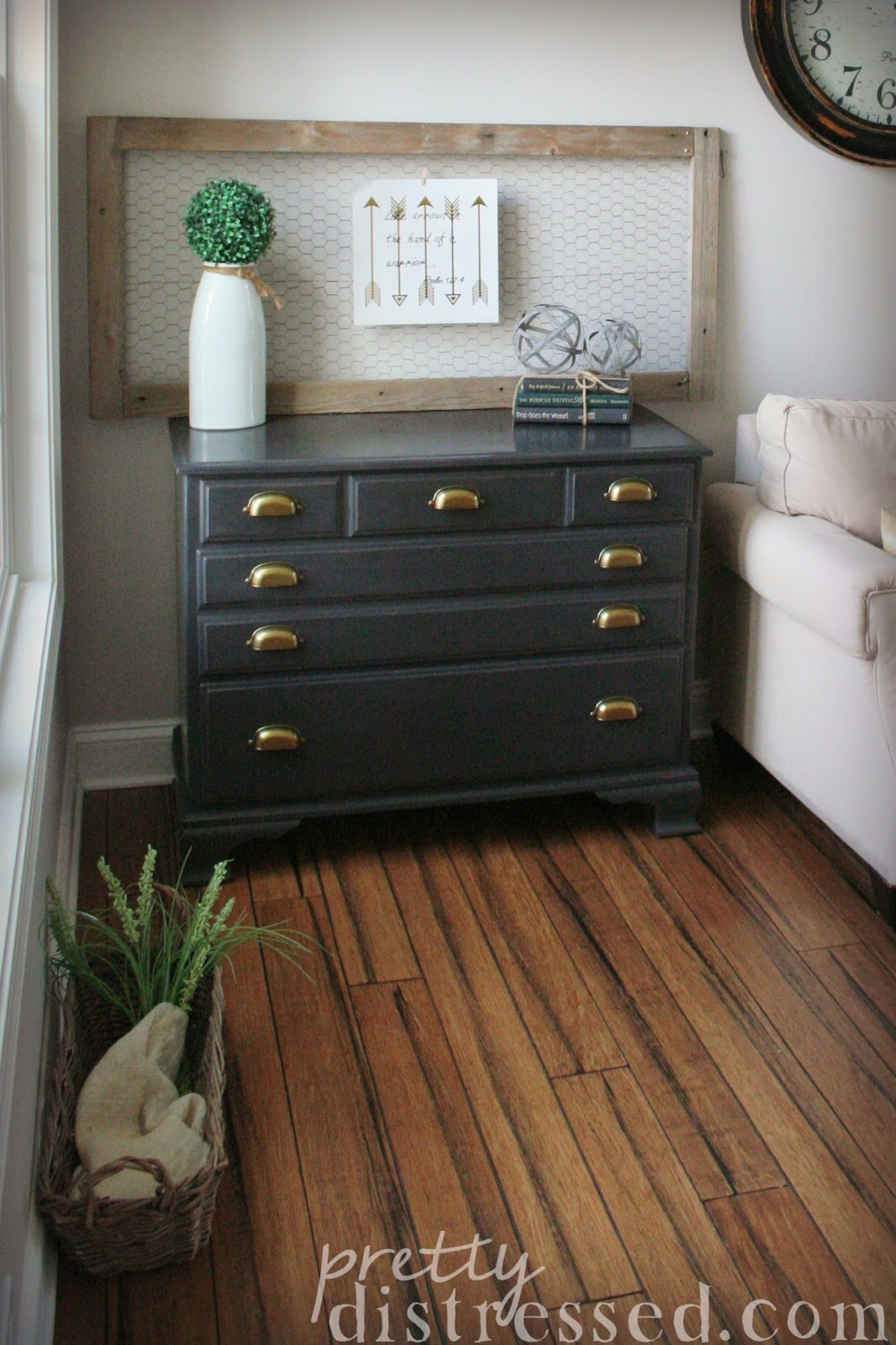 Pretty Distressed My New Obsession Annie Sloan® Graphite