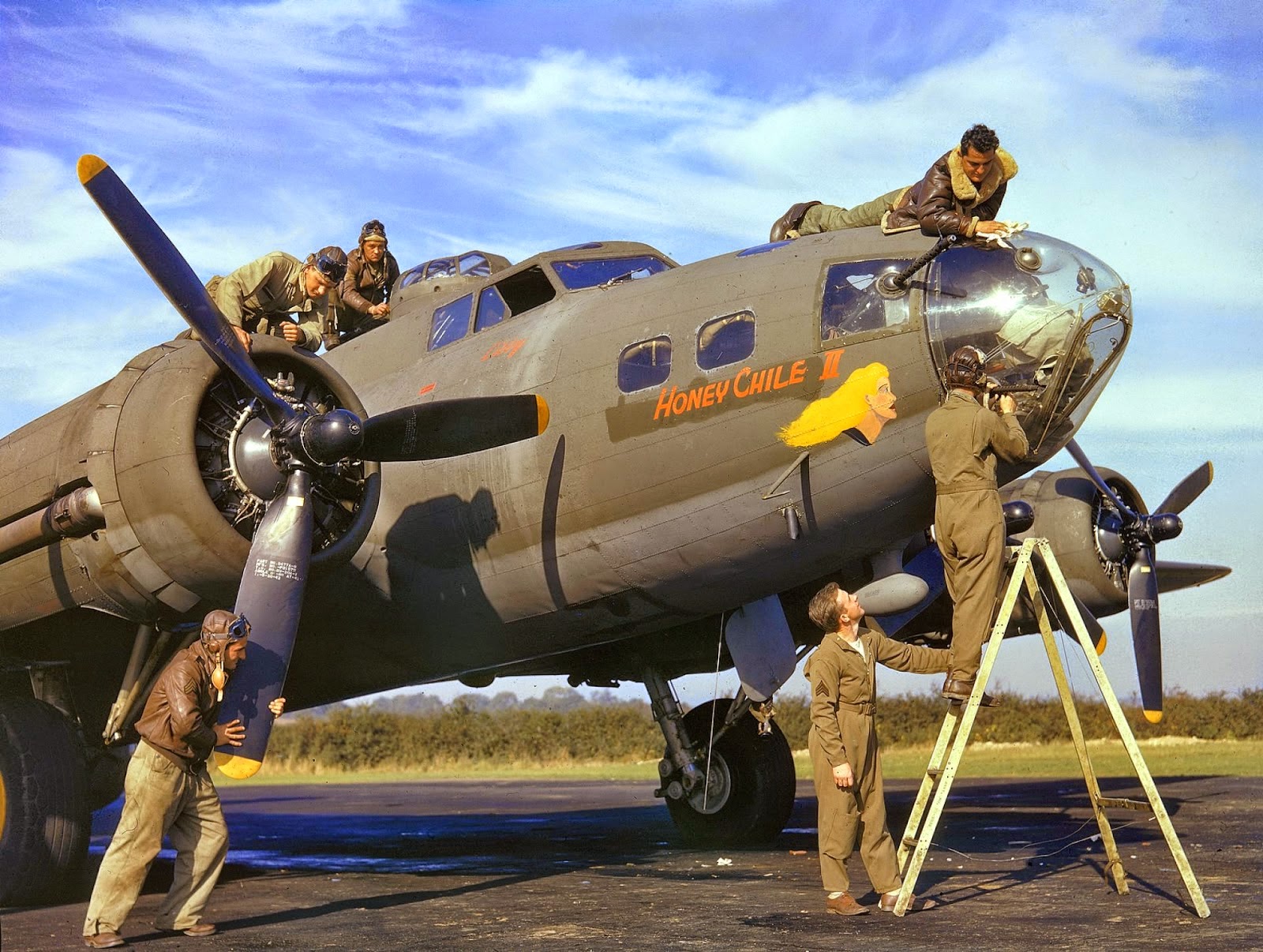 http://3.bp.blogspot.com/-PGheDEv6sCc/VLaa5b6CmXI/AAAAAAABOK8/HDfJ1cUWRUY/s1600/Rare+Color+Photographs+from+World+War+II+(20).jpg