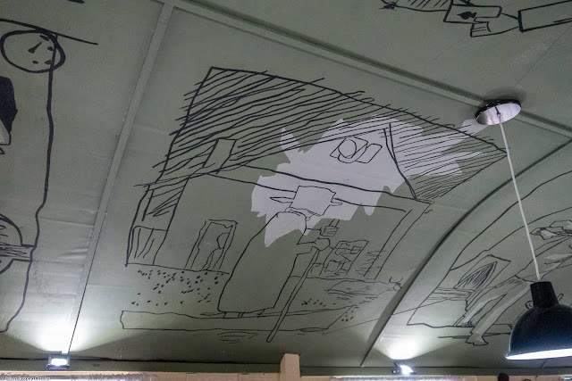 Vagão do Armistício - detalhe do teto com desenho de Poty Lazzarotto