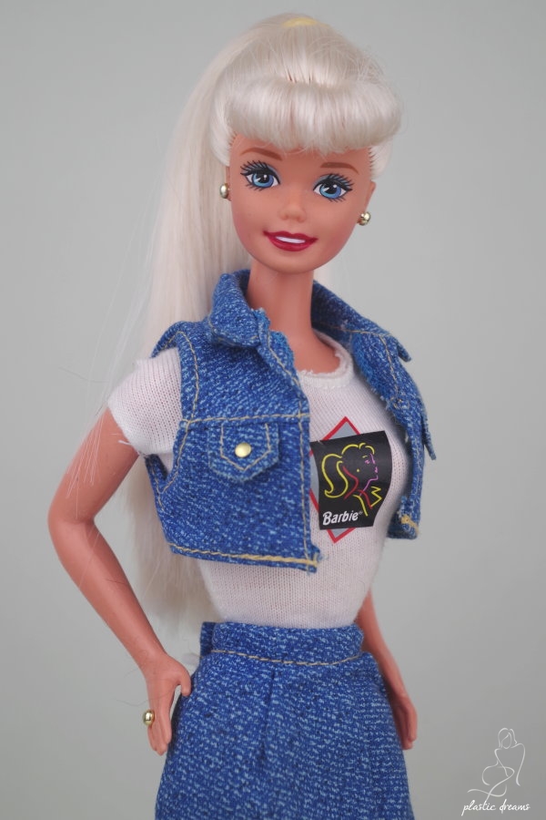 cool shoppin barbie
