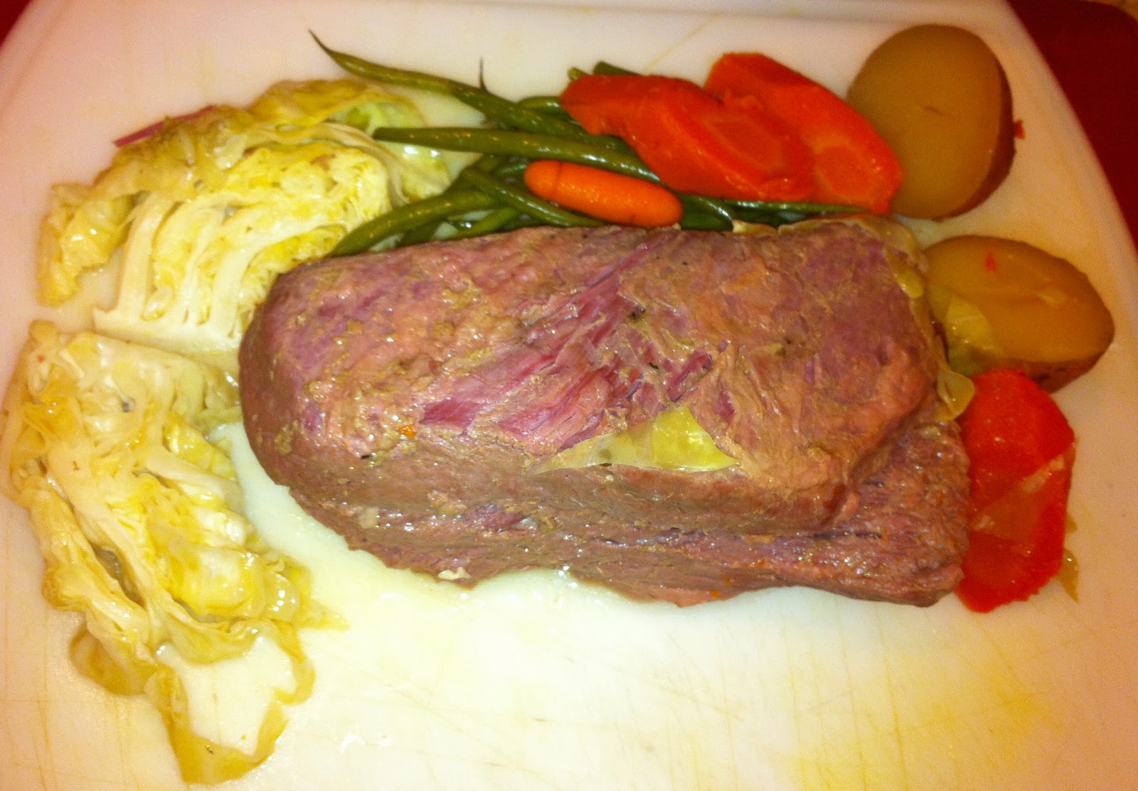 GREAT EATS HAWAII CORNED BEEF AND CABBAGE CROCK POT DINNER