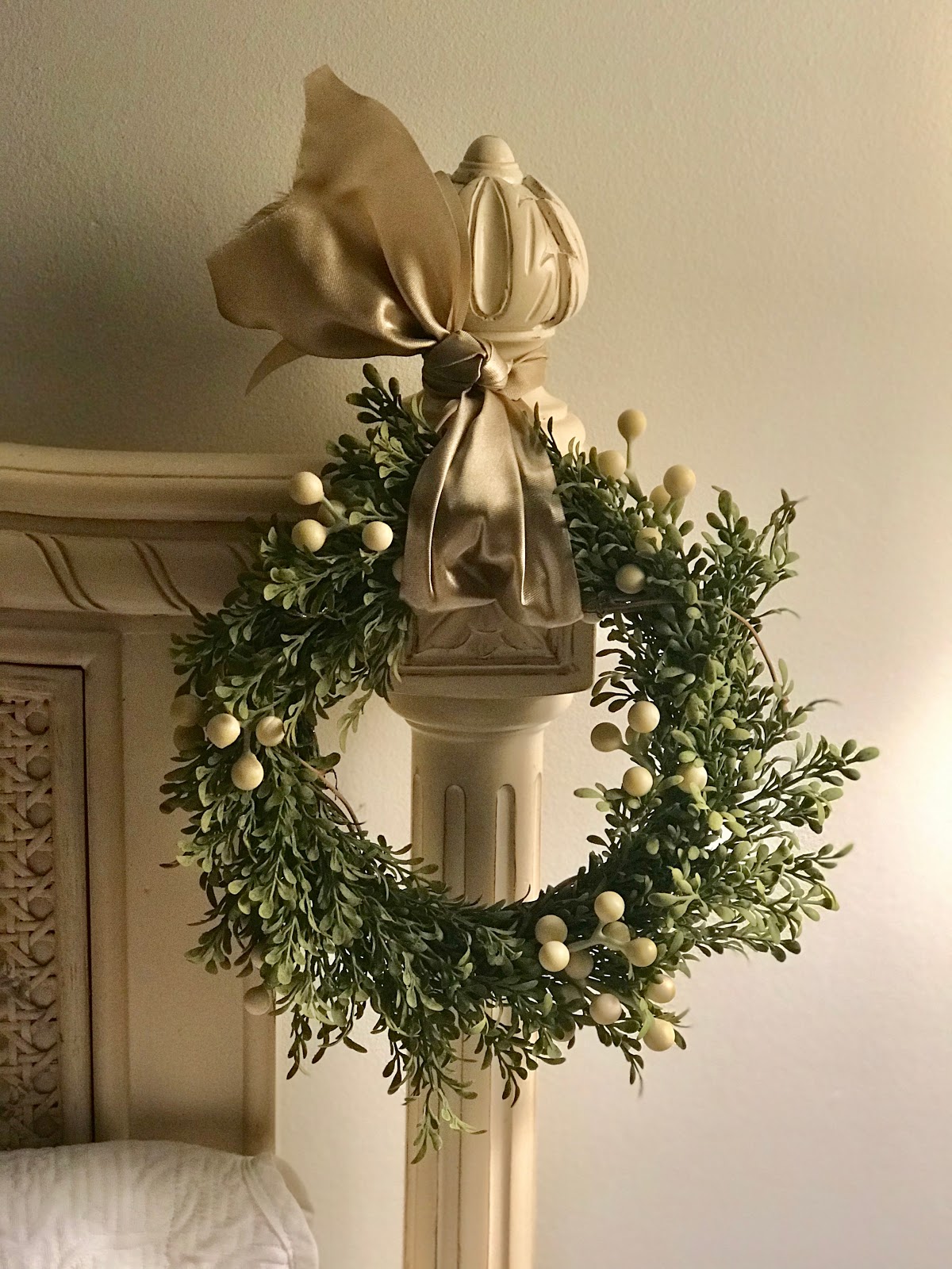 Lee's Hideaway: Christmas House And Barn Tour