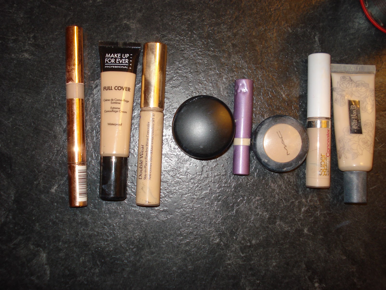 Unlimited Lipstick Pale Concealers