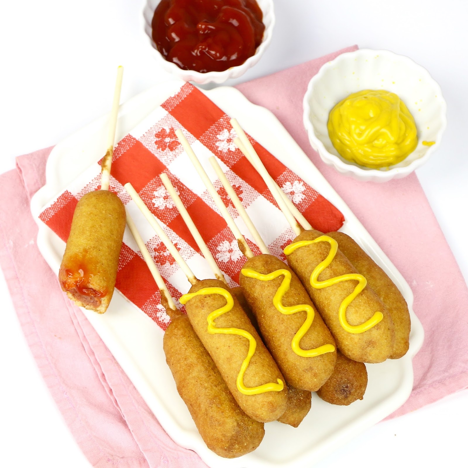 {VIDEO} Easy Pancake Mix Mini Corn Dogs The Lindsay Ann