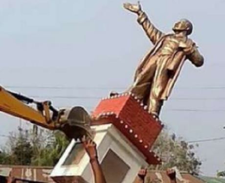 Periyar's statue targeted in Tamilnadu after Lenin's in Tripura: violence reported