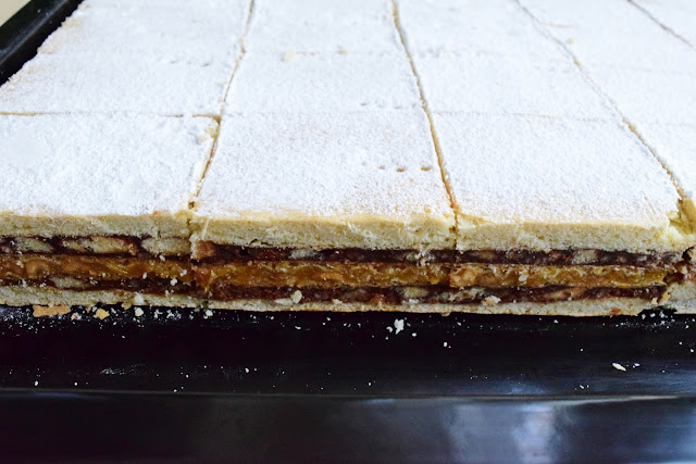 prajitura-Deliciu-pentru-cafea-13