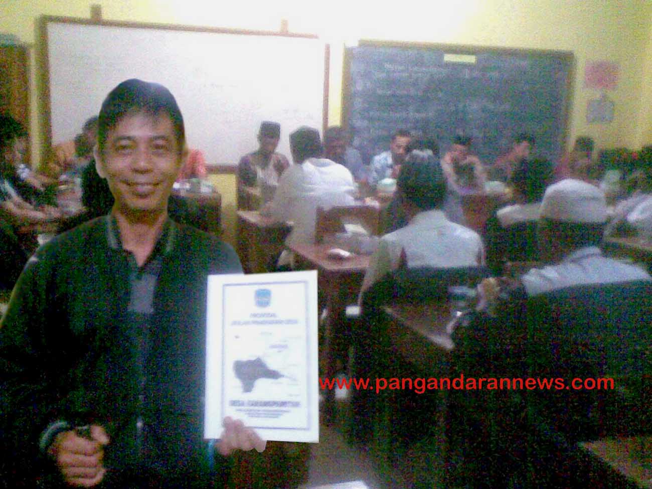 WARGA 3 DUSUN SERAHKAN PROPOSAL PEMEKARAN DESA