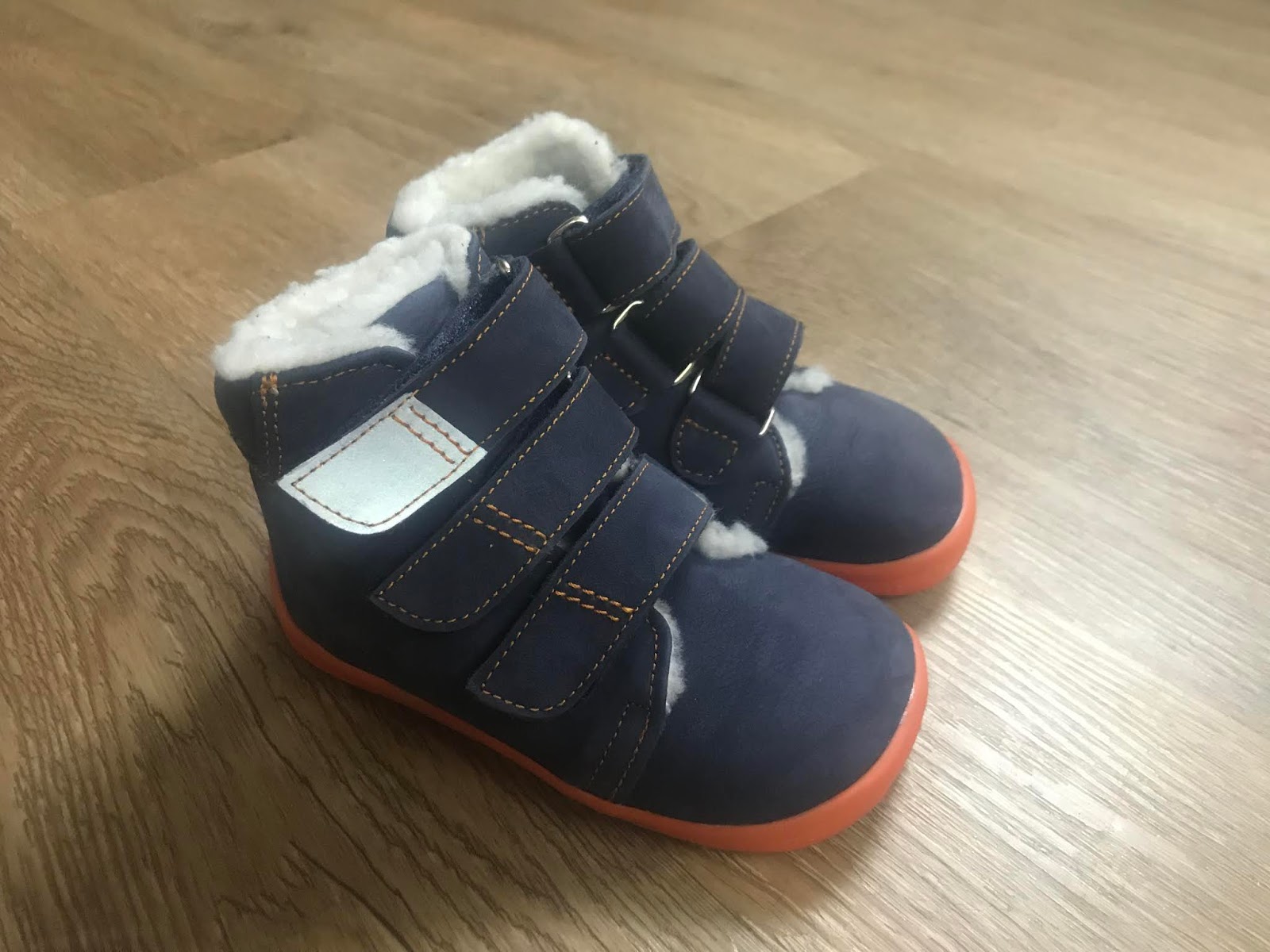 v pavucine nike sunray