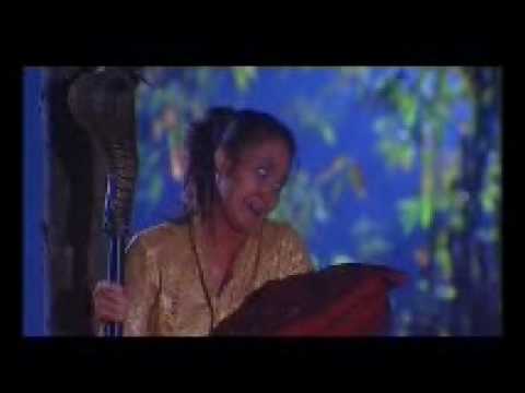 pregnant and giving birth horor movie ~ kumpulan film jadul dan