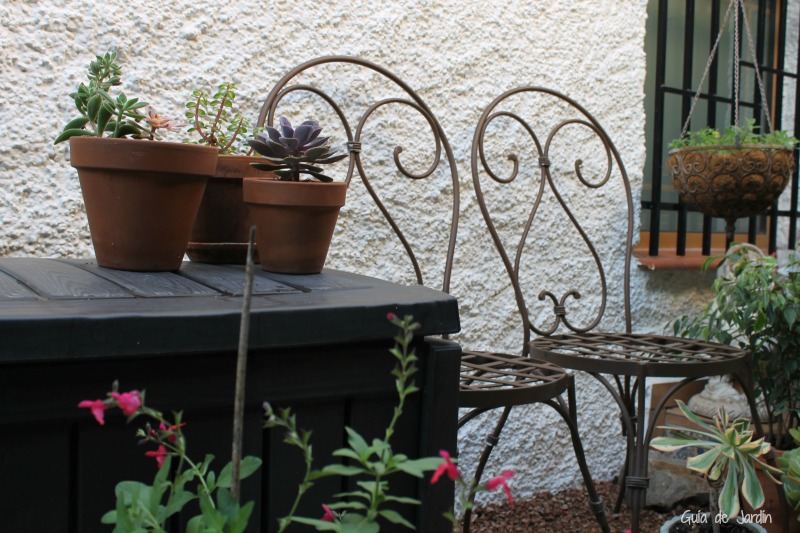 Cuidados y mantenimiento de los muebles de exterior - Guia de jardin