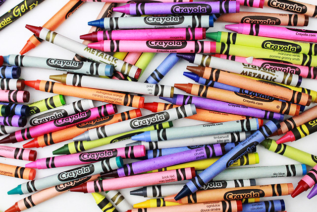 Metallic Markers Colouring Pencils Magic Markers Felt Tips Wax Crayons 
