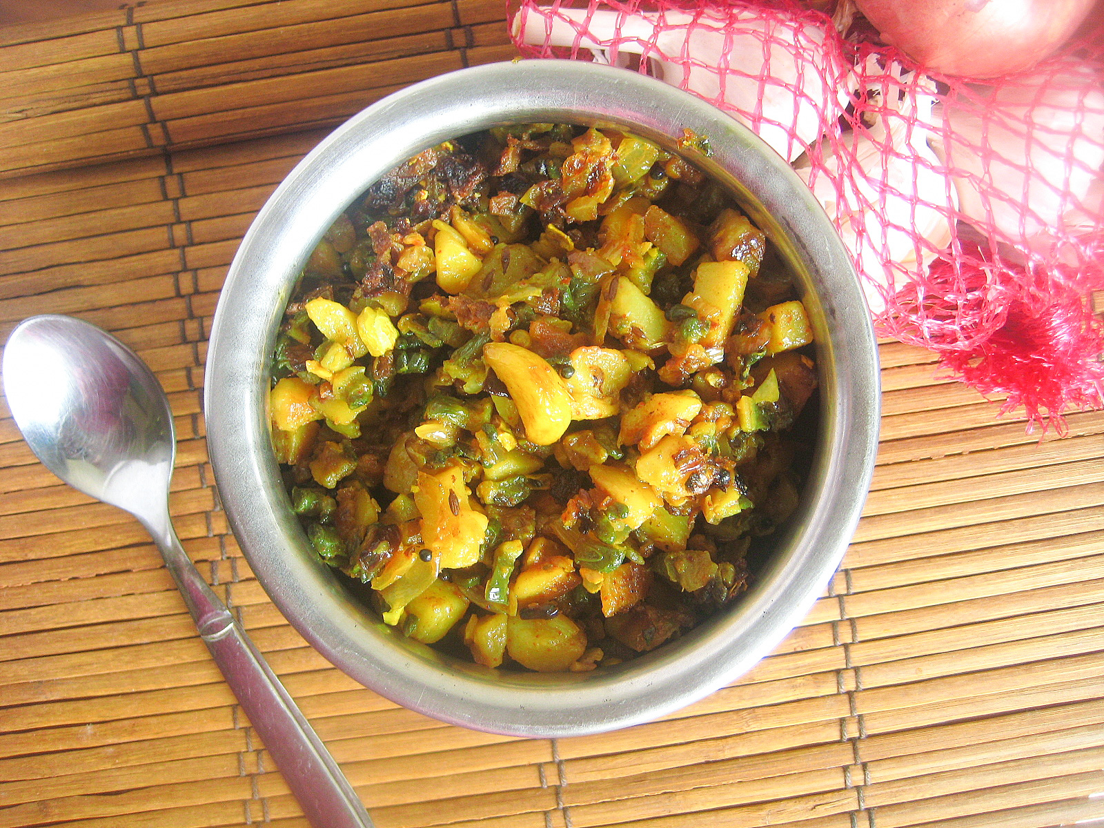 madhuri's kitchen karela fry recipe / bitter gourd curry / Pavakkai Fry