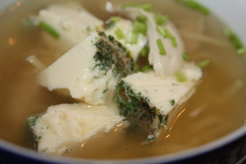 dies´und das und süsse Sachen...: Kräftige Hühnersuppe mit Kräuter ...