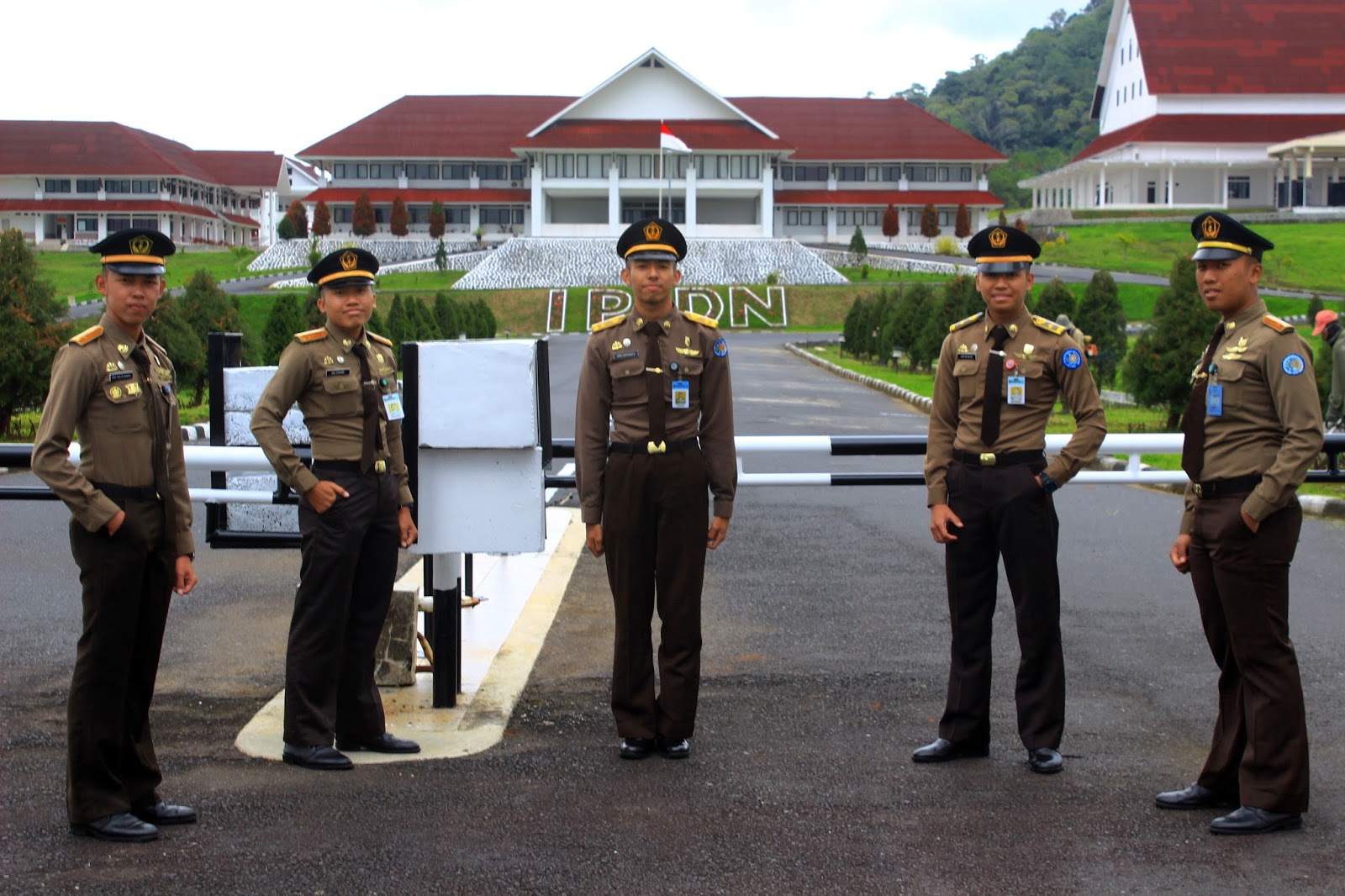 Syarat dan cara pendaftaran ipdn, ini peringkat sekolah kedinasan KAMPUS IPDN SULAWESI UTARA ~ Estwan Blog