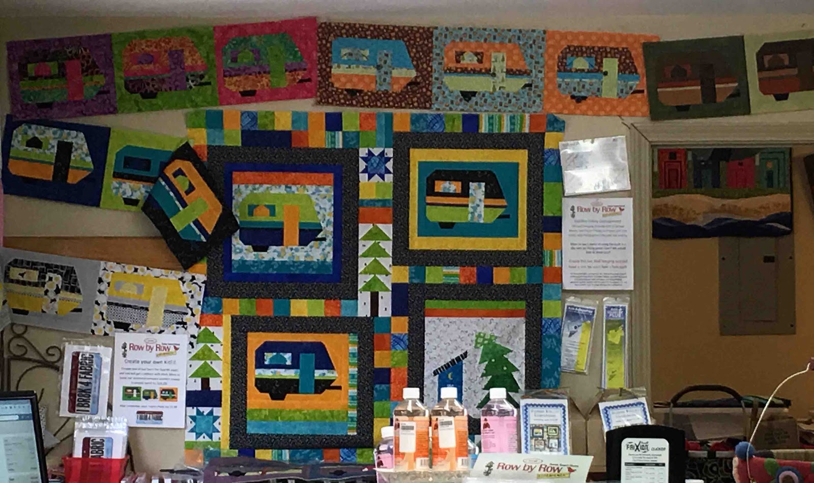 Cat Patches Quilt Shop Stitch 'n Snip; Garden Valley, Idaho