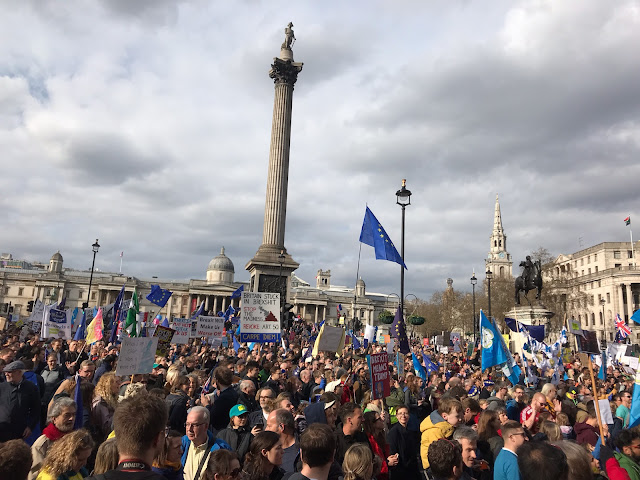 Plus d'un million remainers (anti-Brexit) dans rues Londres pour nouveau référendum