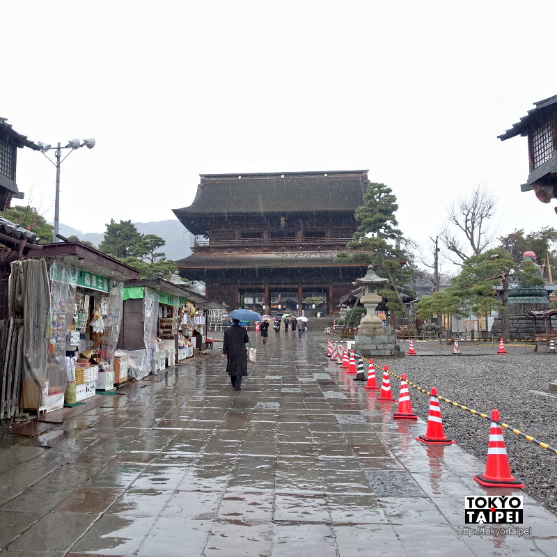 【善光寺】7世紀創建的古老佛寺 不論路途多麼遙遠也要參拜一次 | TOKYO‧TAIPEI