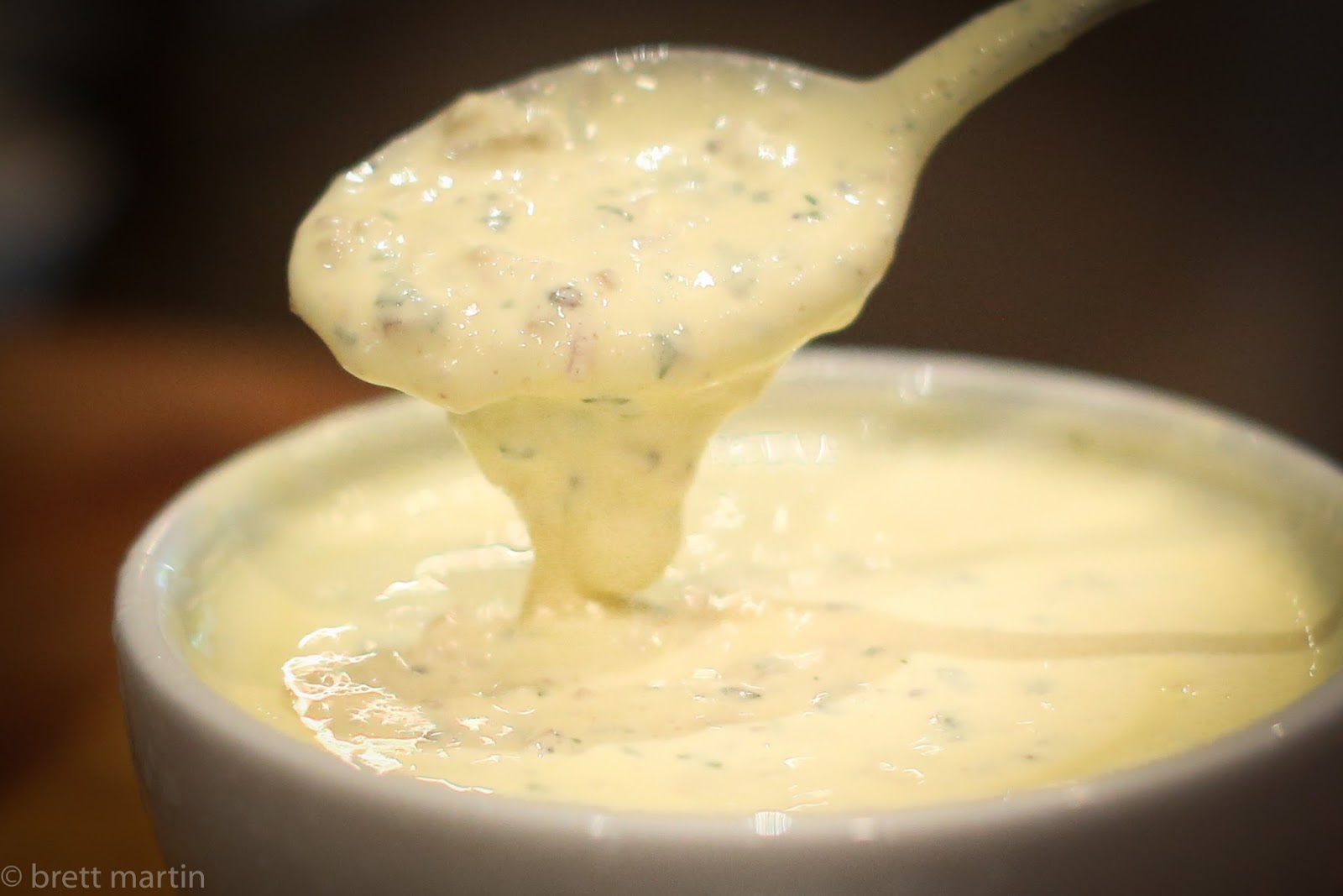 bearnaise sauce vs hollandaise