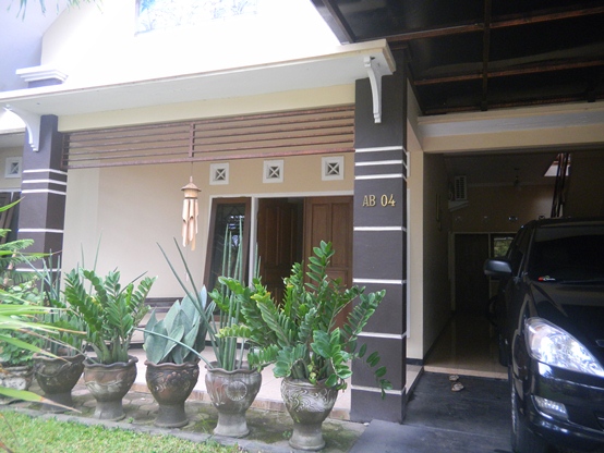 Dikontrakan atau Disewakan Rumah di Juanda Harapan Permai Surabaya ...