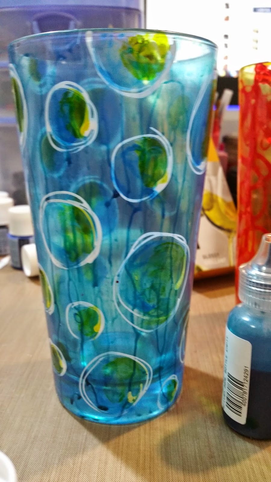 Crafty Crusaders Using Pebeo Vitrea 160 glass paints on drinking glasses
