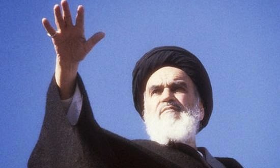 Khomeini Hina Aisyah r.a dengan Sebutan Najis