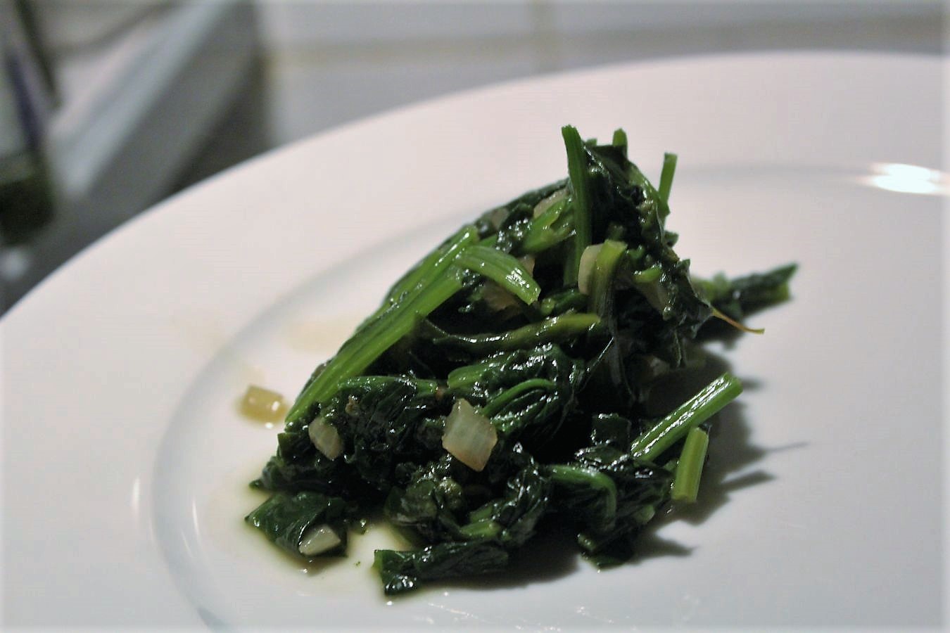 Putenschnitzel, Spinat, Kartoffelgratin und Sahnesoße – glatzkoch.de