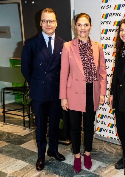 Crown Princess Victoria wore Rodebjer Nera pink blazer, Lexington Janina print blouse. Af Klingberg red suede boots, Camilla Thulin