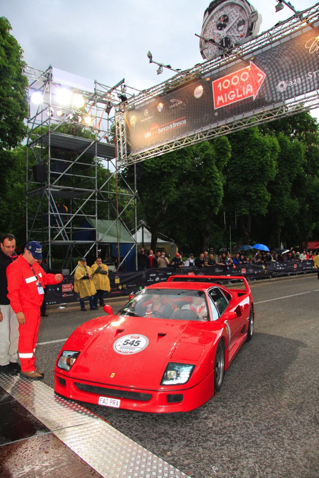 [Ferrari-F40-2%255B5%255D.jpg]