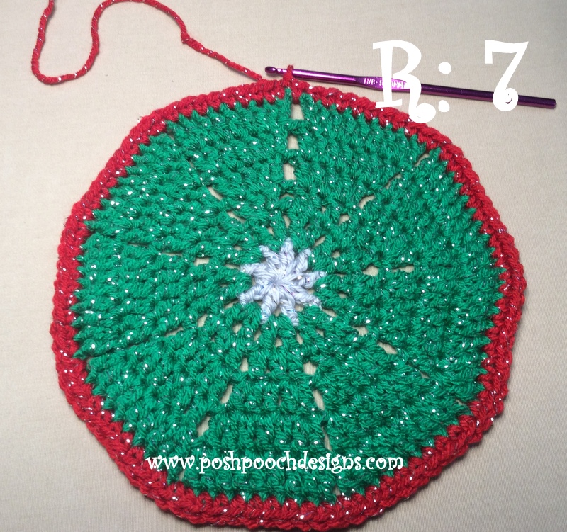 posh-pooch-designs-christmas-tree-doily-crochet-pattern-posh-pooch
