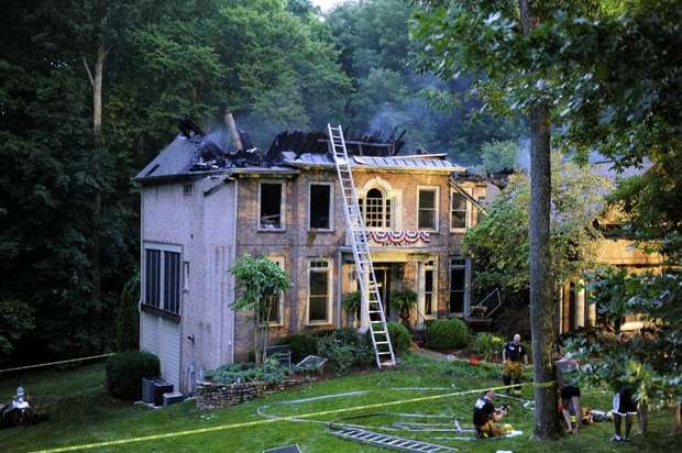 Trace Adkins Home Destroyed by Fire June 4th