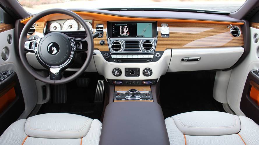 Car Reviews Here S What A 300 000 2018 Rolls Royce Ghost