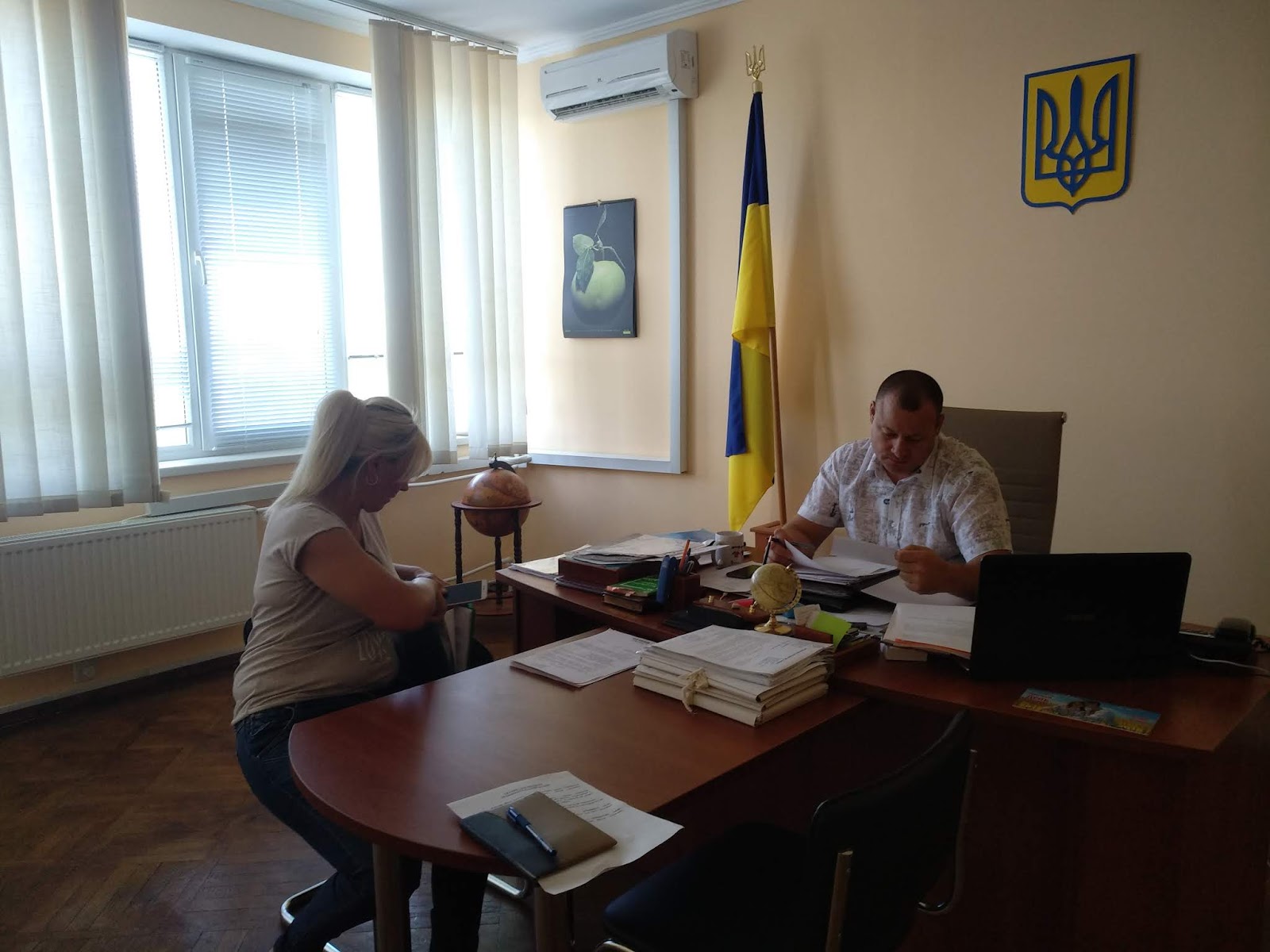 Юрій Лостік провів особистий прийом громадян у Головному управлінні Держгеокадастру у Миколаївській області Юрій Лостік провів особистий прийом громадян у Головному управлінні Держгеокадастру у Миколаївській області