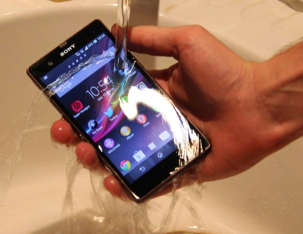 Sony Xperia Z Serisi Özellikleri 14 SONY XPER%C4%B0A Z SER%C4%B0S%C4%B0%2B(15)%2B(Medium)