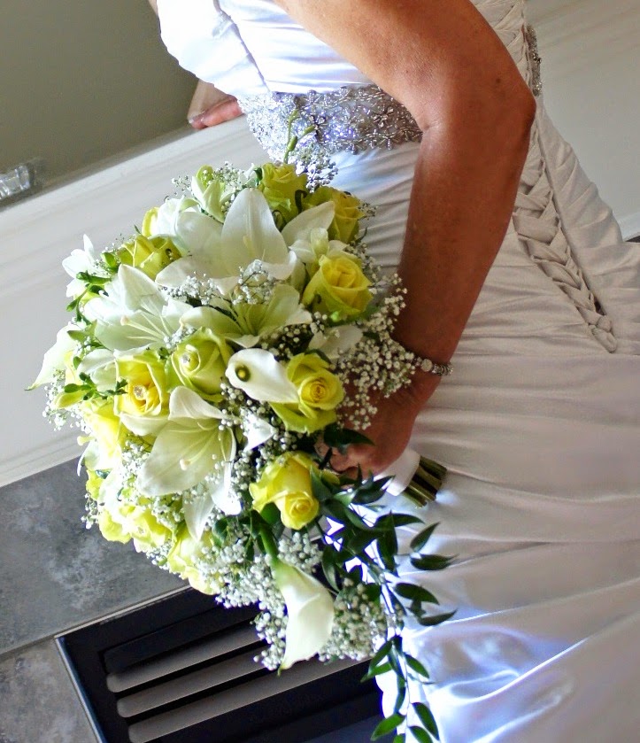 http://jaunefleurflowers.com/weddings/