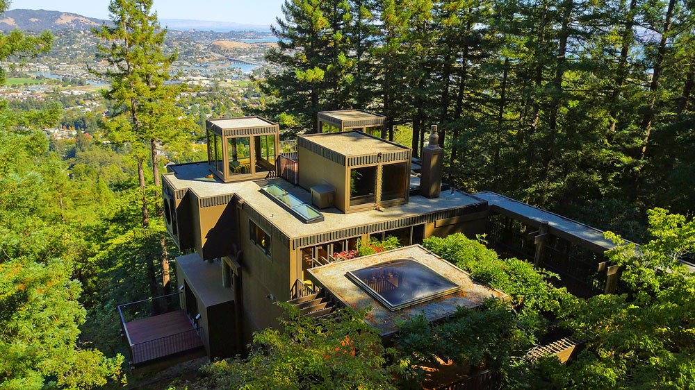 Most Radical Tree House In Northern California Travel Experience By The Late San Francisco Based Architect Robert Overstreet 238 Summit Drive Is A Redwood Clad Fortress Located In Marin County Northern California
