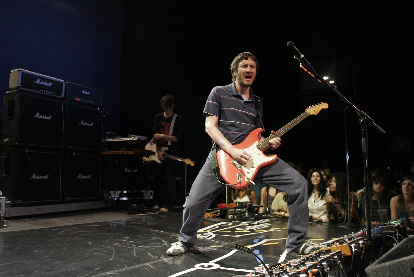 John Frusciante effects Dave Mail 32 The huge pedal chain during