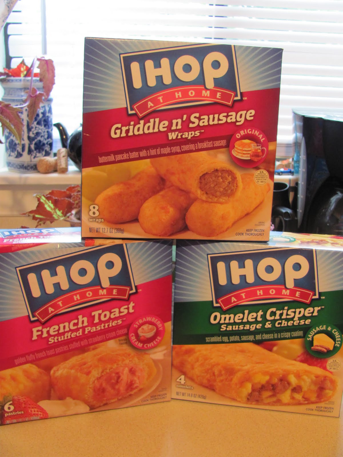 Foodette Reviews: IHOP At Home Strawberry and Cream Cheese French Toast