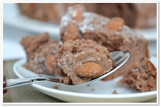 Prajitura cu lavanda, ciocolata si migdale