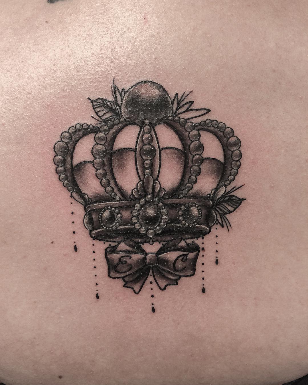 mytattooland com crown ideas for women free advertisement ideas