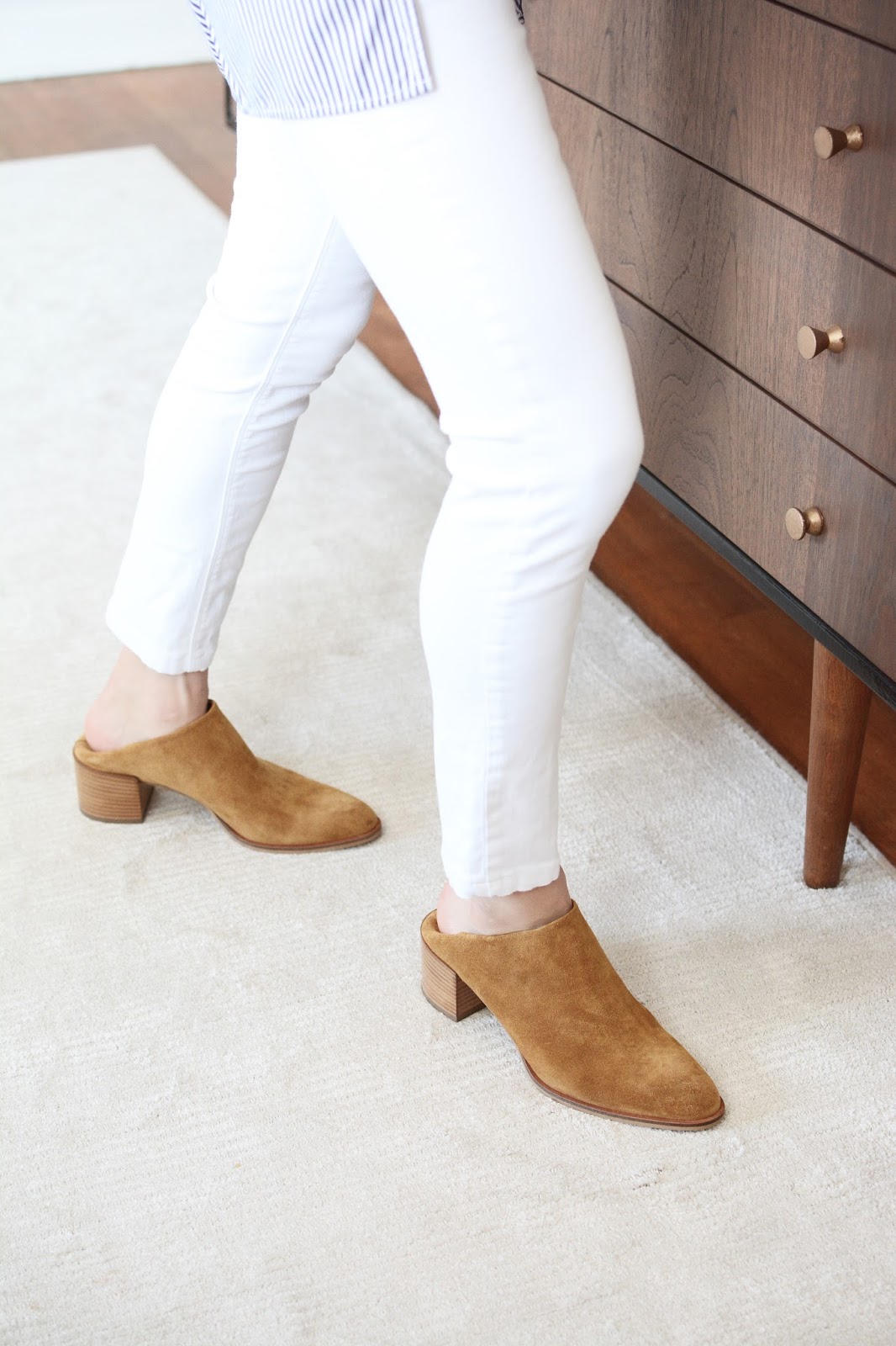 everlane day mules