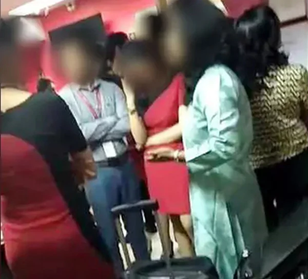 “We're searched, asked to remove even sanitary pad,” say SpiceJet air hostesses, chennai, News, Protesters, Controversy, Airport, Flight, Crime, Criminal Case, National