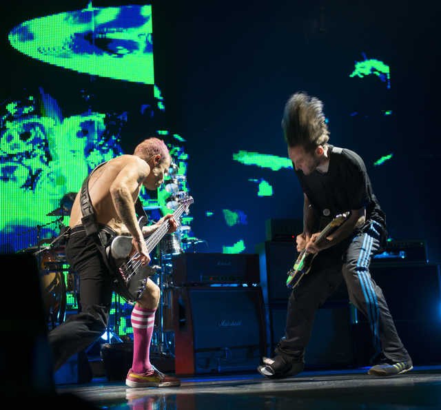 red hot chili peppers detroit red hot chili peppers detroit
