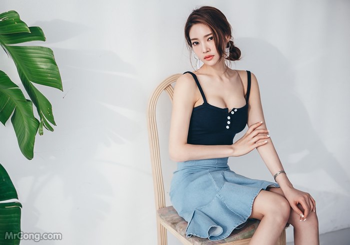 Beautiful Park Jung Yoon in the April 2017 fashion photo album (629 photos) photo 8-0